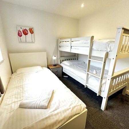 Maisy Lodge - Two Bed Lux Flat - Parking, Netflix, Wifi - Close To Blenheim Palace & Oxford - F2 Kidlington Eksteriør billede